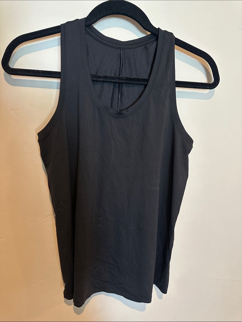 lululemon athletica Black Scoop Neck Performance Tank